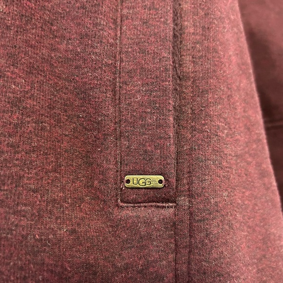 UGG Charlynne Poncho Drawstring Funnel Neck Pouch Pocket Burgundy Maroon sz XS/S - Picture 3 of 14